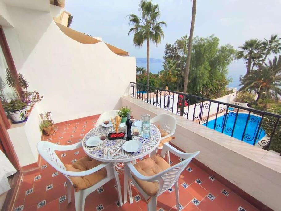 Beautiful 2 Bedroom In Calle Carabeo, 内尔哈 外观 照片
