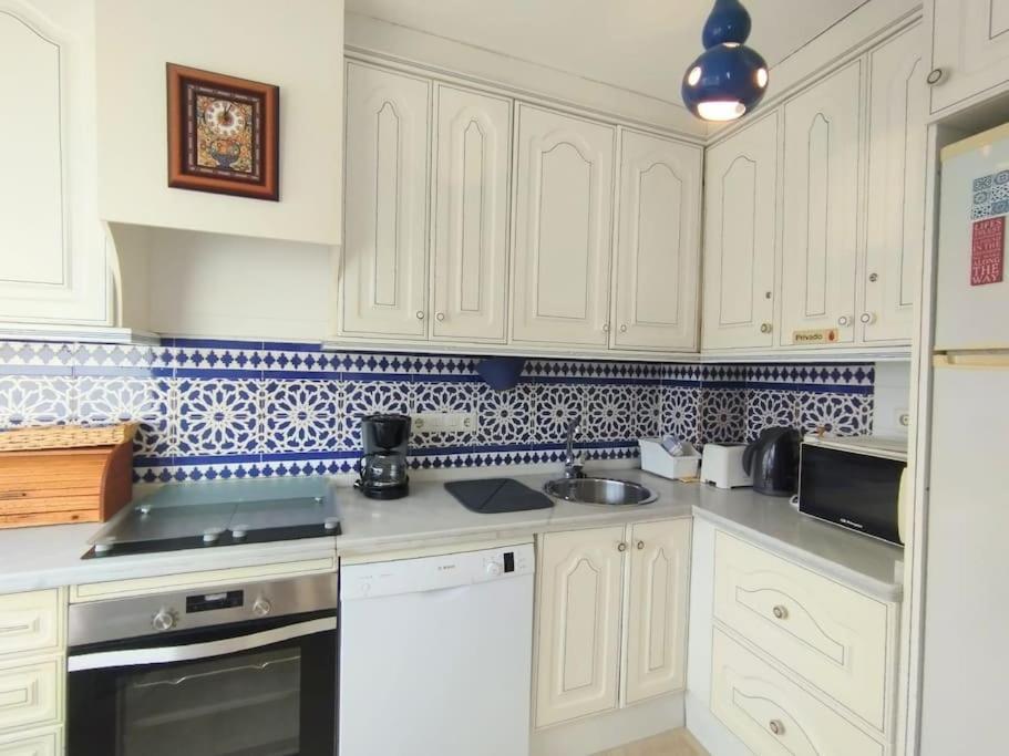 Beautiful 2 Bedroom In Calle Carabeo, 内尔哈 外观 照片